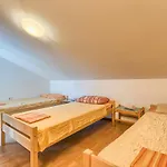 Hostel Pula