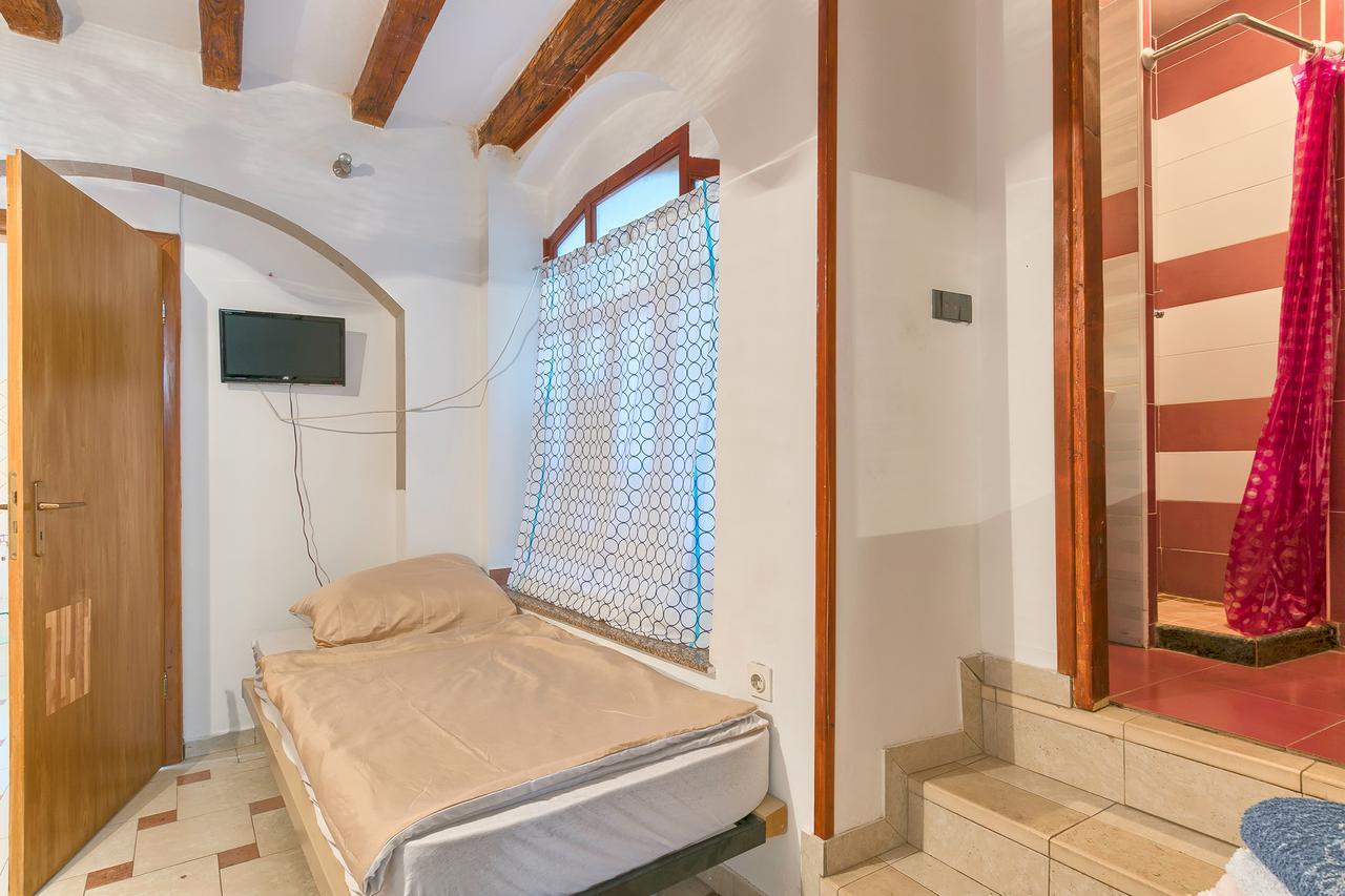 Hostel Pula Hostel *