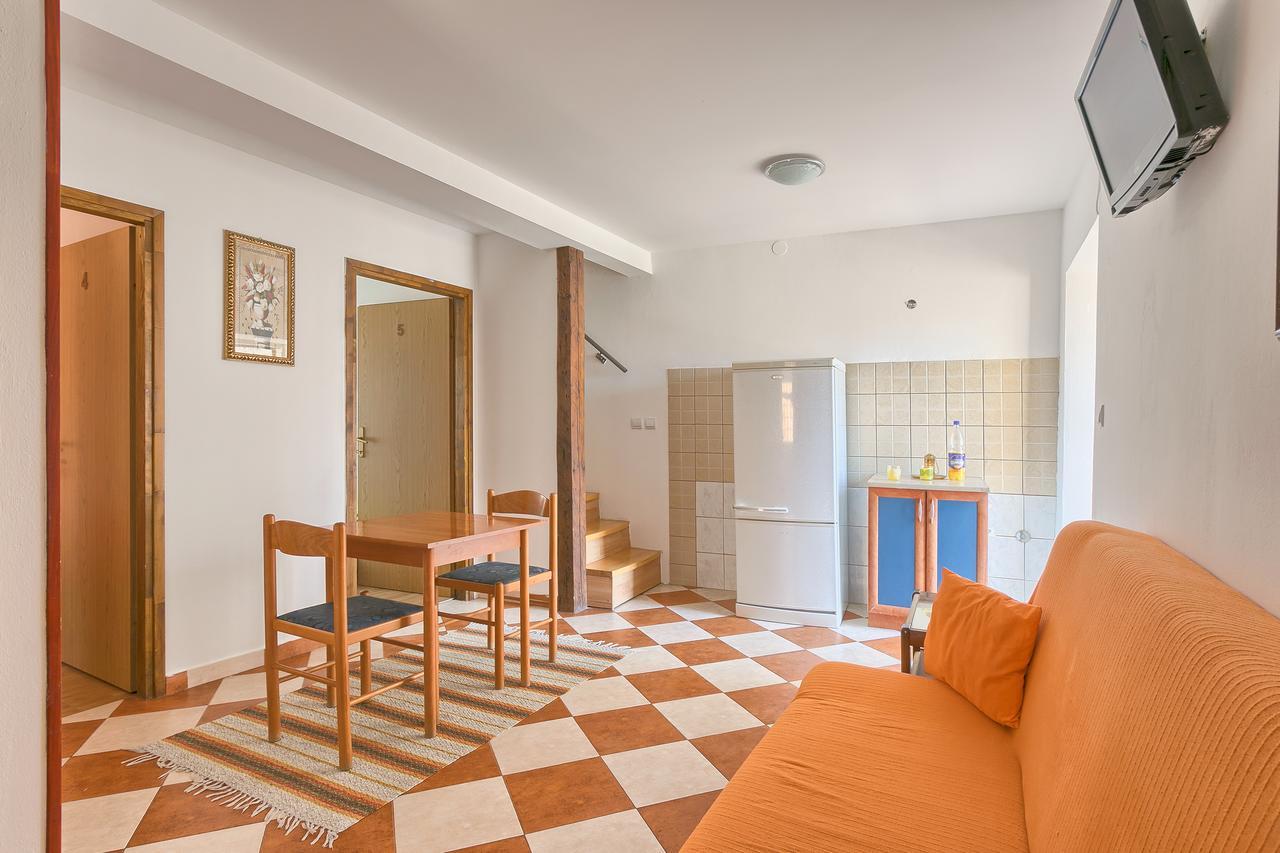 Hostel Pula Pula
