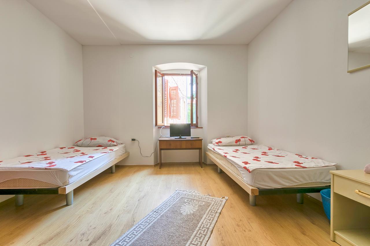 Hostel Pula